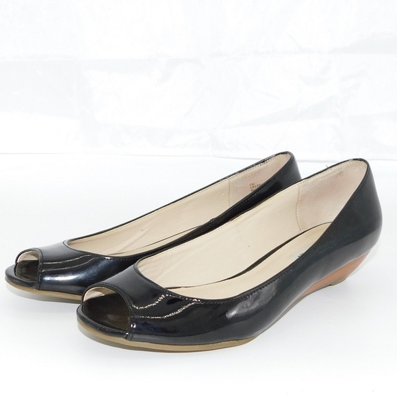 Steve Madden Patent Leather Open Toe Wedge Pump - Picture 2 of 8